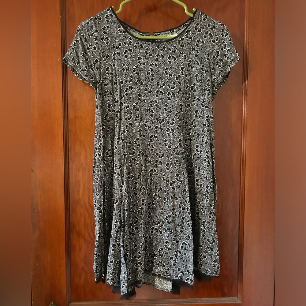 Silence + Noise Black and White Floral Summer Dress